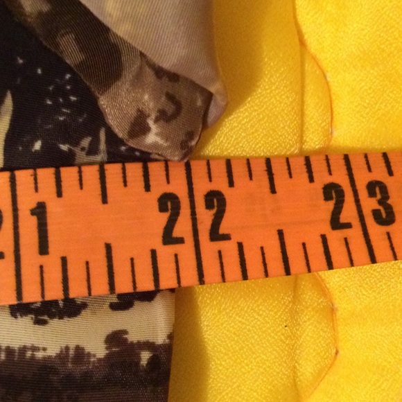 Impressions of California brown and beige pattern Blouse - Picture 5 of 7